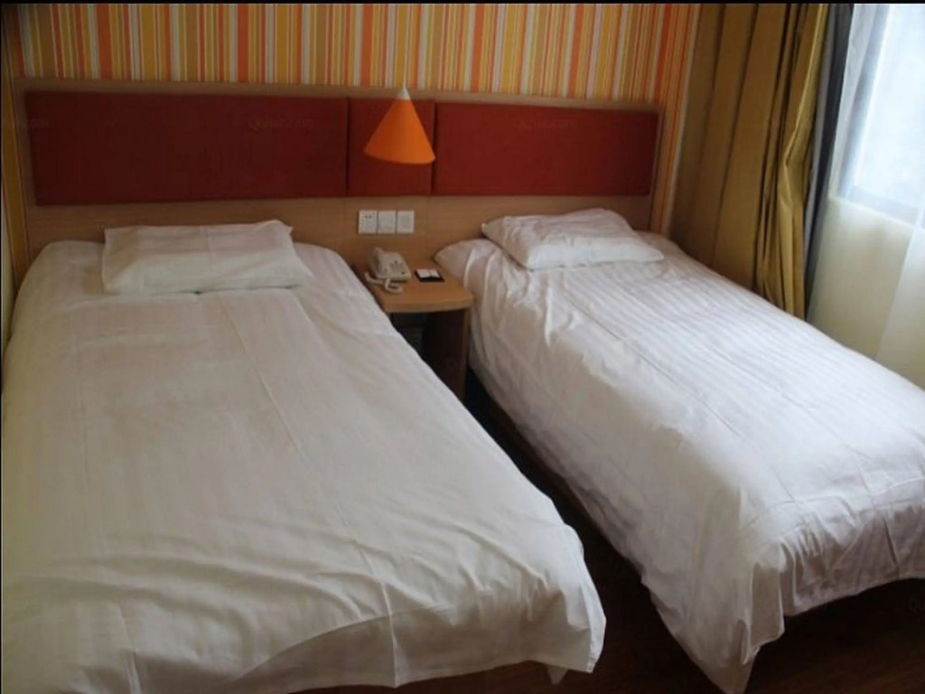 Home Inns Shanghai Hunan Road Kangqiao Hotel