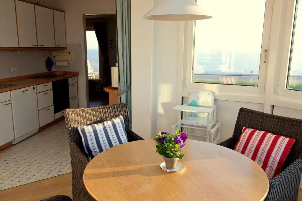 Apartment 22