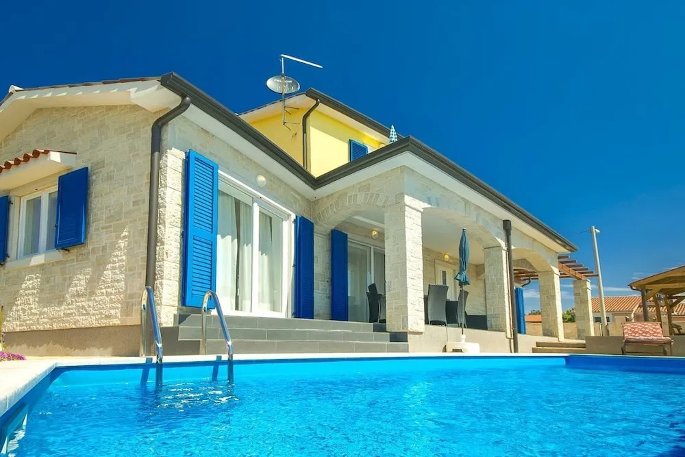 Villa Monika