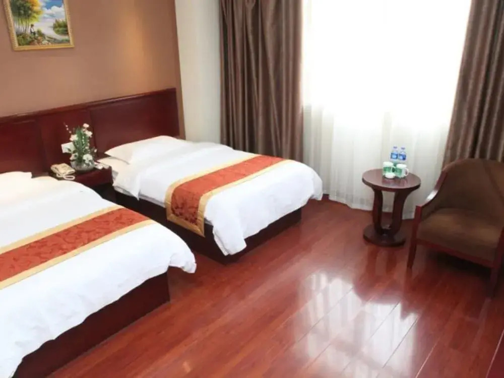 GreenTree Inn (Xi'an Big Wild Goose Pagoda, Shaanxi History Museum, Xiaozhai Metro Station)