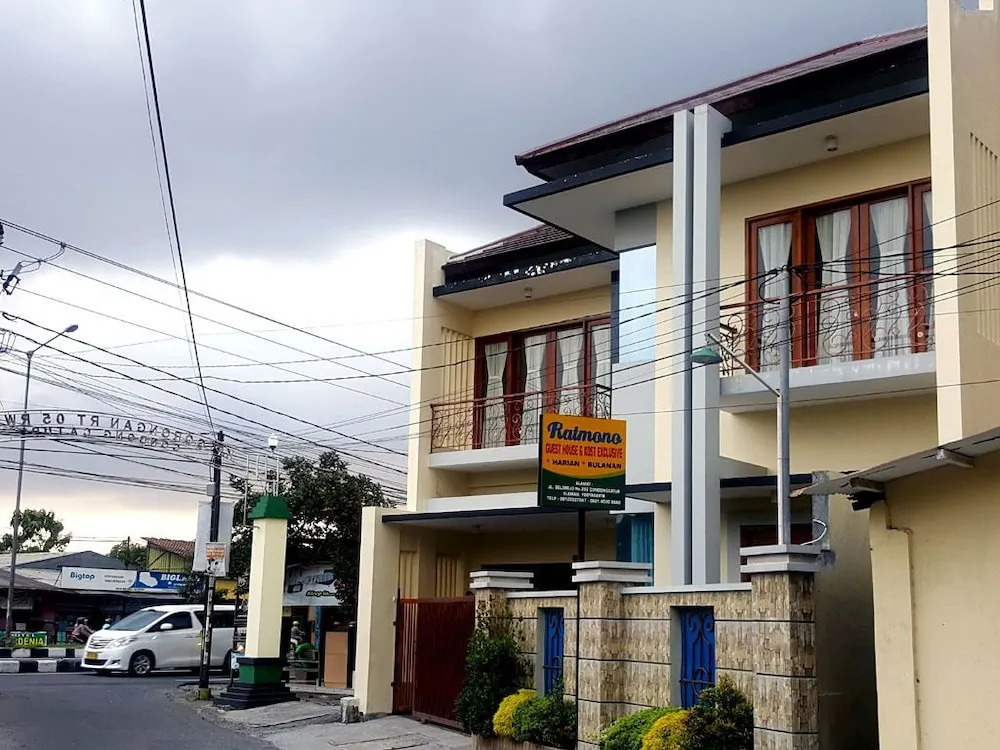 Family Home Ratmono JIH