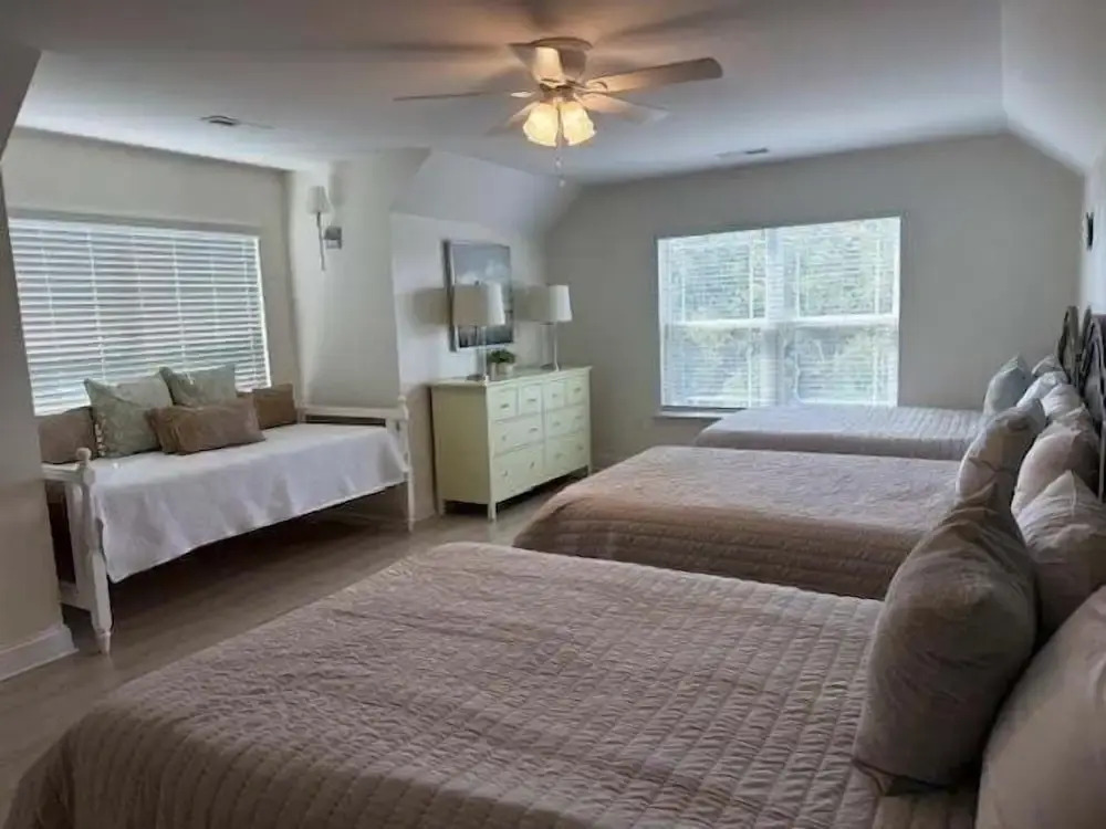 Sea Pearl 7 Bedroom Home