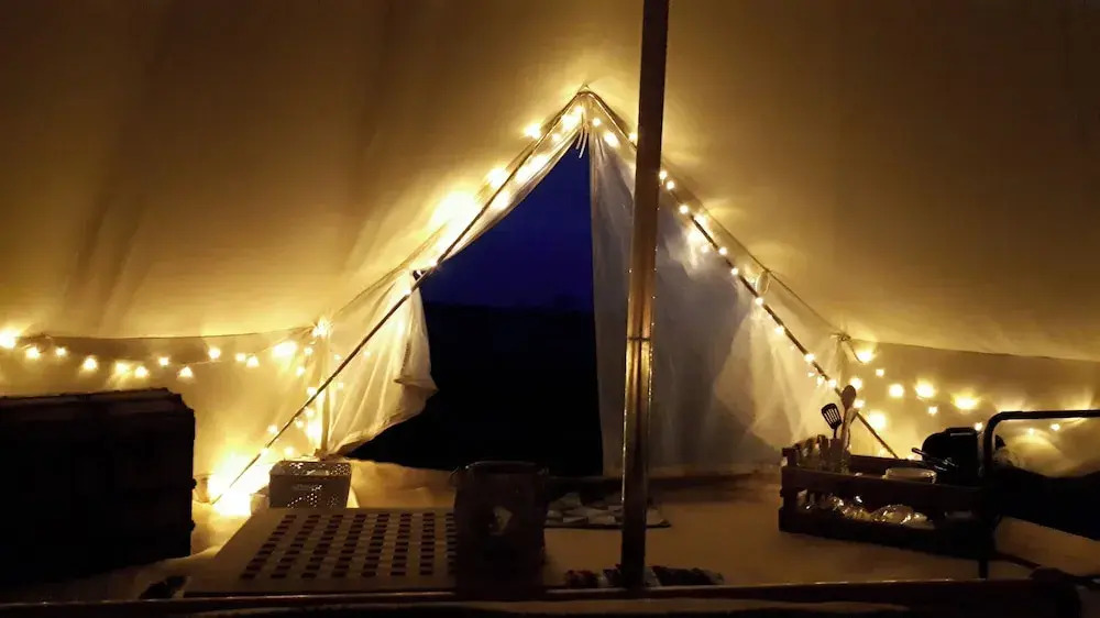 Chestnut 6m xl Bell Tent, log Burner, nr Whitby