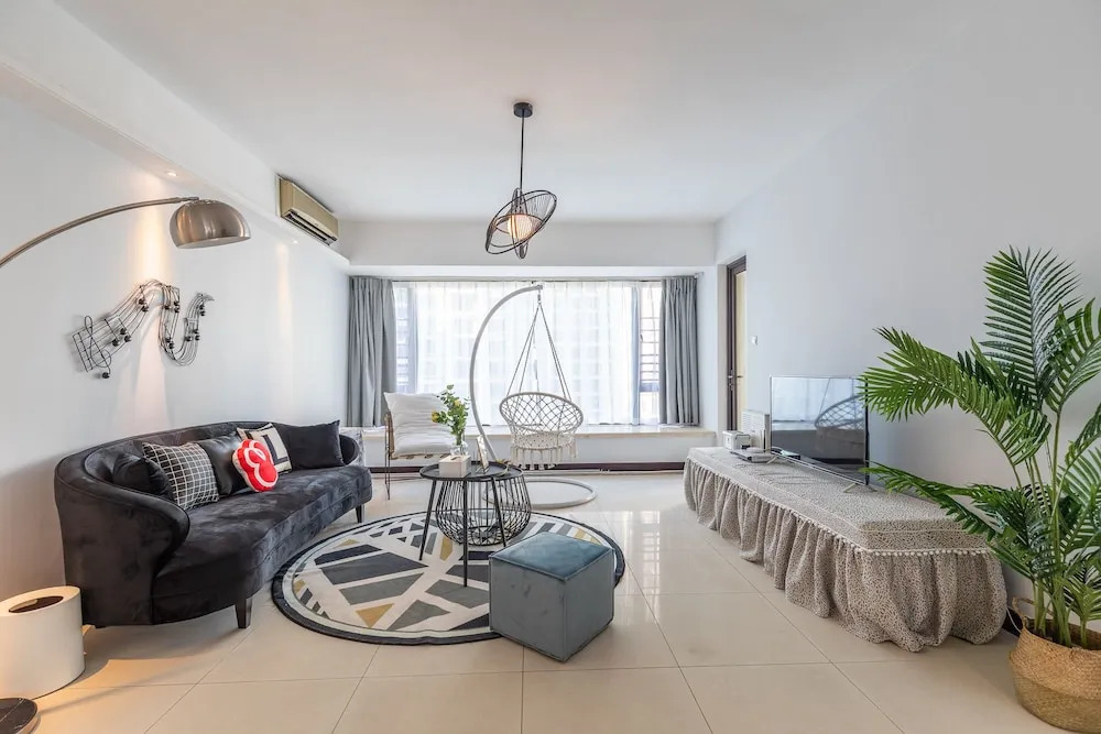 Locals Boutique Apartment Huafa Plaza 35