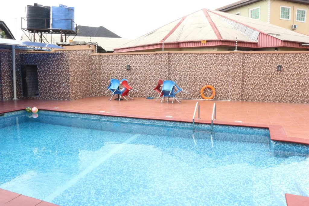 TommsVille Hotels