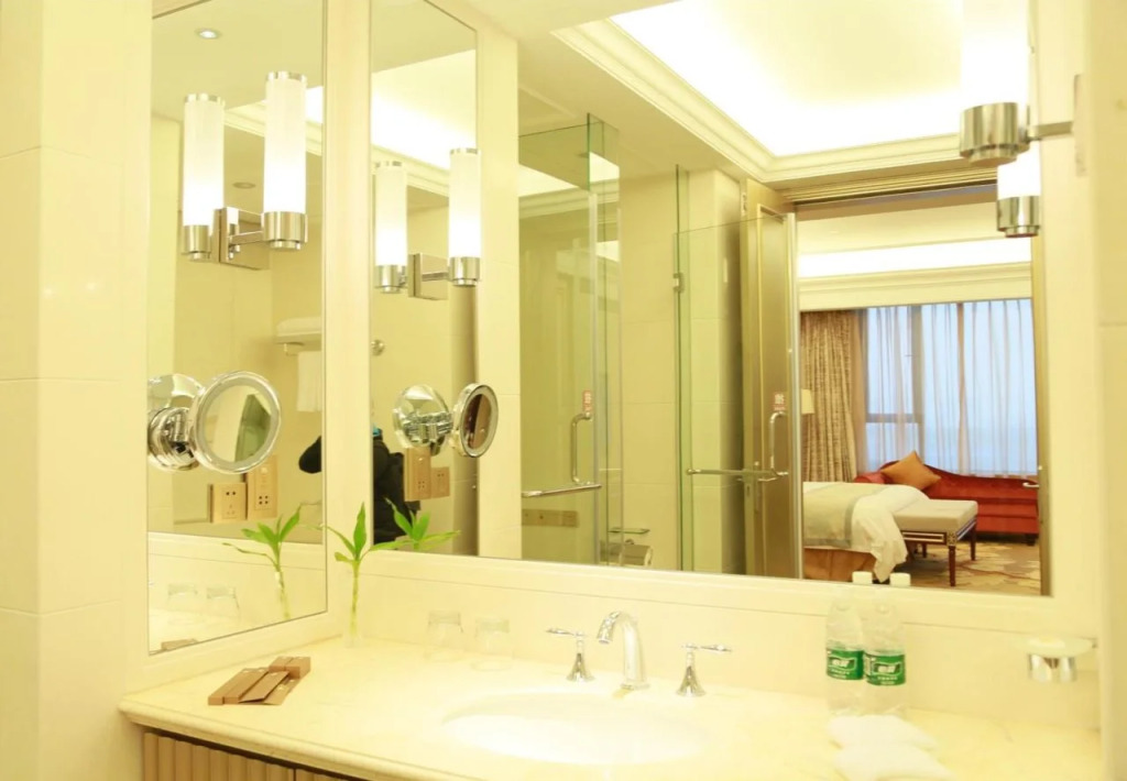 Canal Jinling Grand Hotel At Suqian