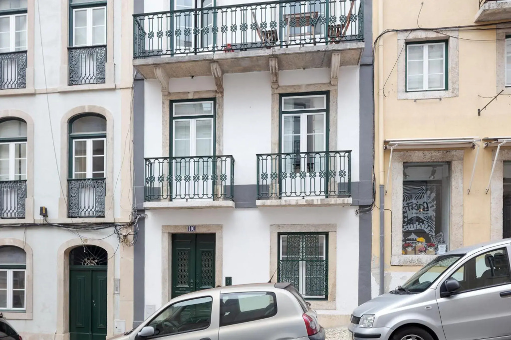 Real Apartment by SublimeHouses
