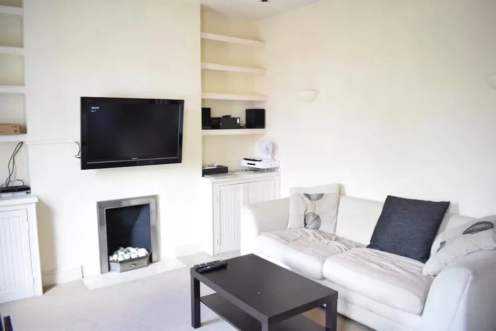 Bright 1 Bedroom Flat in Fulham