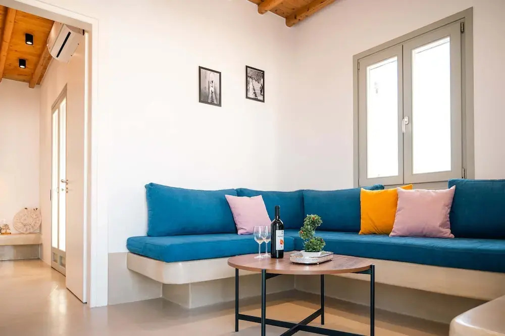 Assyr Getaway - Santorini Cozy Cycladic Retreat