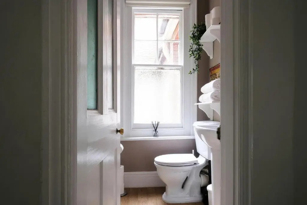 Contemporary 2 Bedroom Flat in Lewes