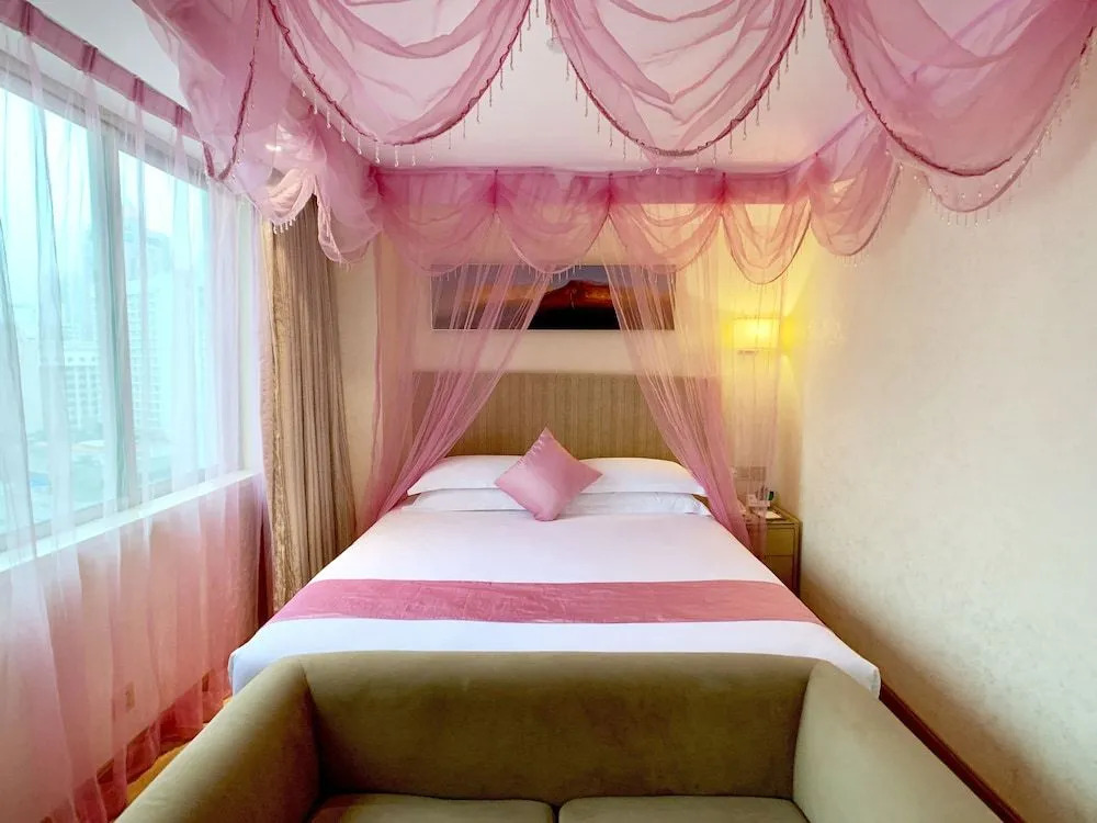 Shenzhen Renshanheng Hotel