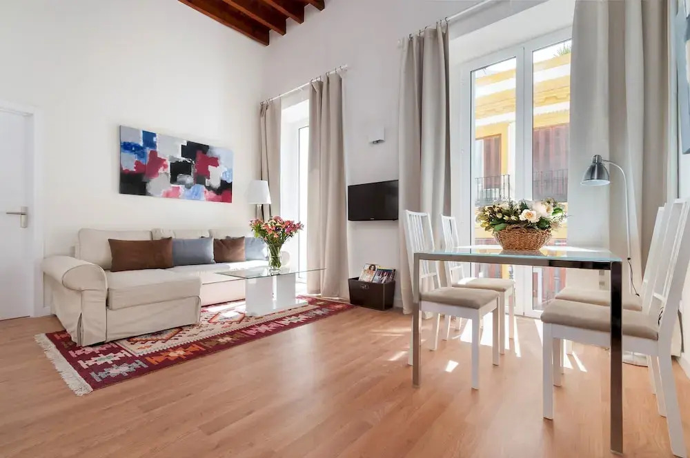 Prime Location 2 BD Apartement Next to the Town Hall Square. Zaragoza I