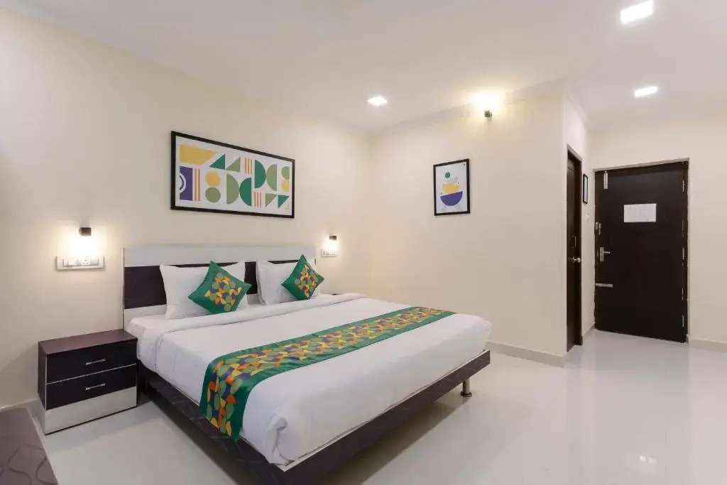 Treebo SNS Grand Inn With Swimming Pool