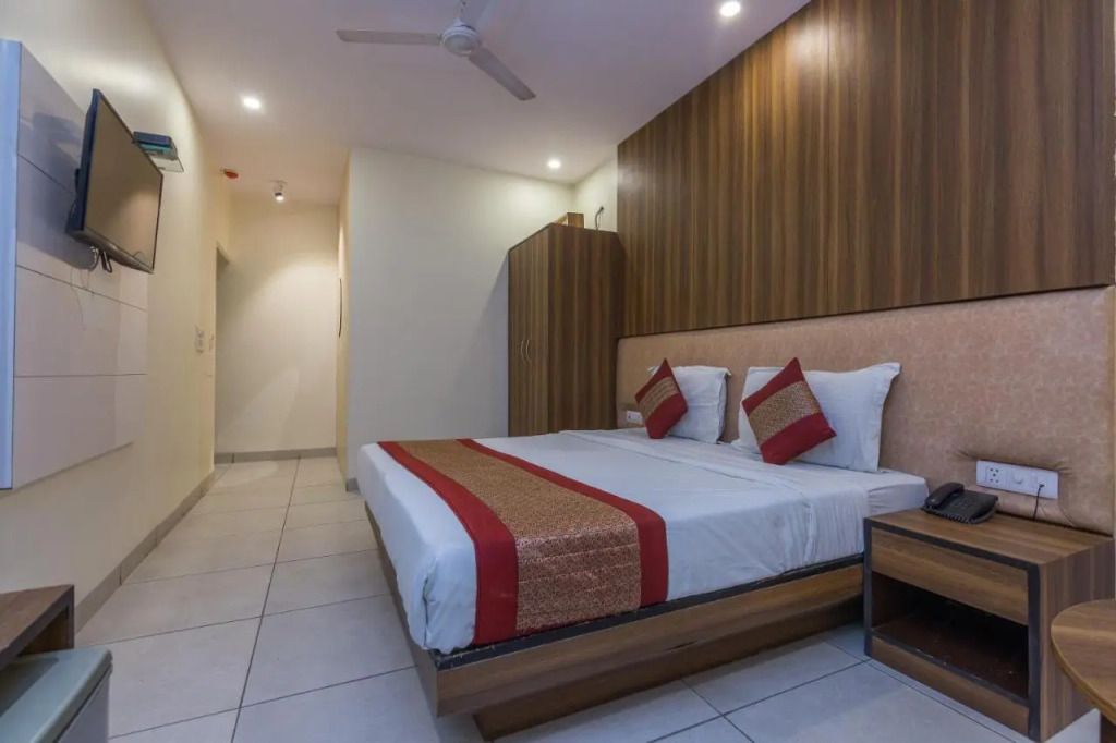 Rupam Hotel - Air Purified comfort