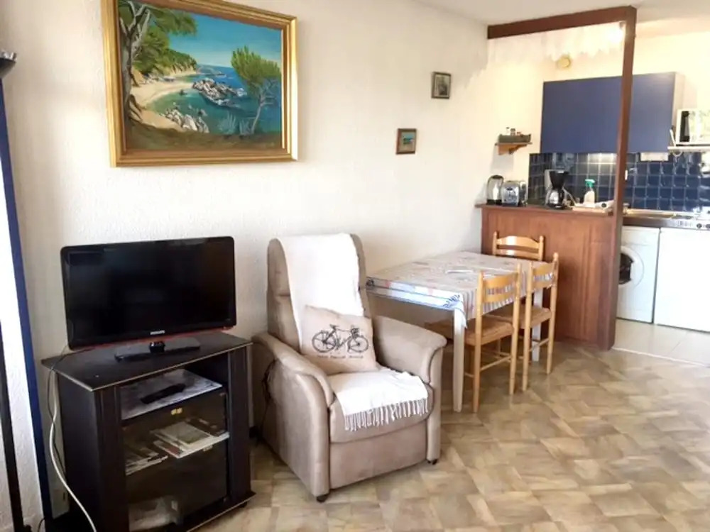 Studio in Capbreton, With Wonderful sea View, Pool Access and Terrace