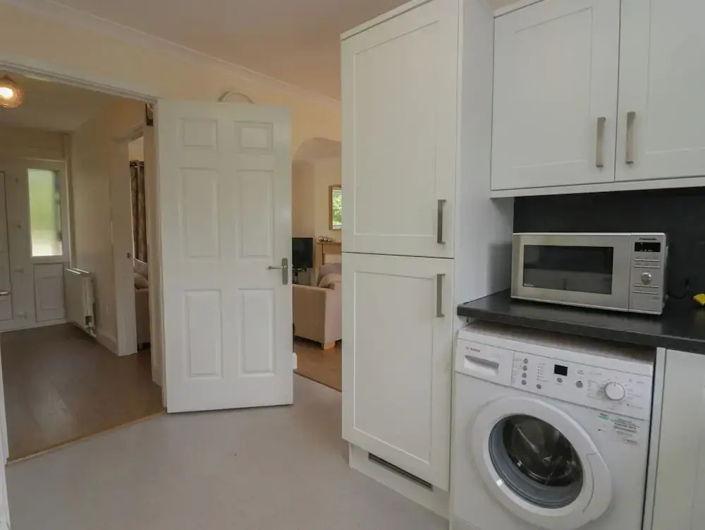 Jubilee Two Bedroom House Pet Free Baby Friendly