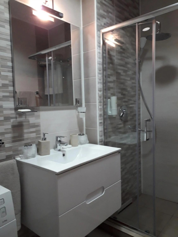 Vivido Apartments