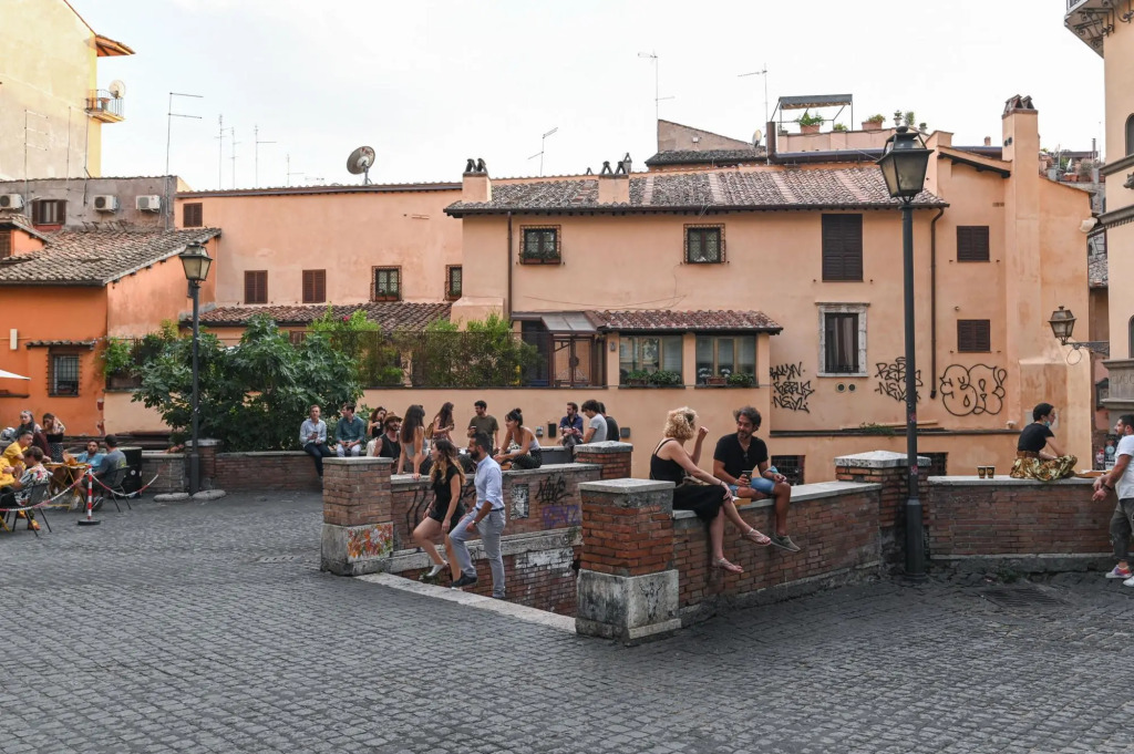The Essential Trastevere Design Studio