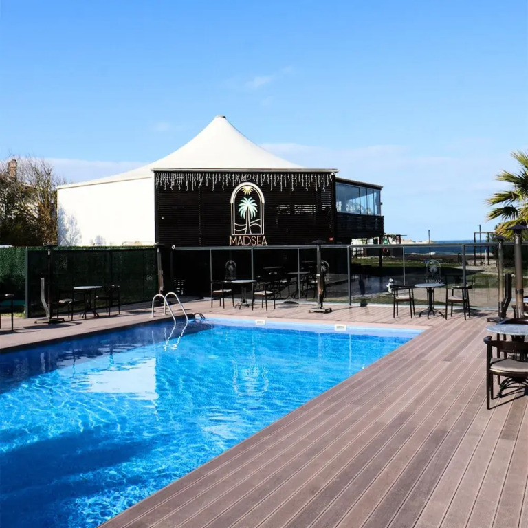 Mad Sea Hotel