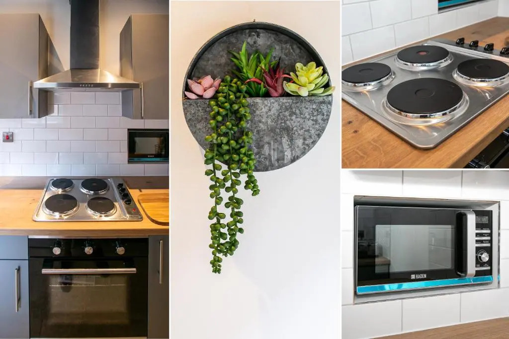 Contractor & Leisure & En-Suite Bathrooms & Free Parking