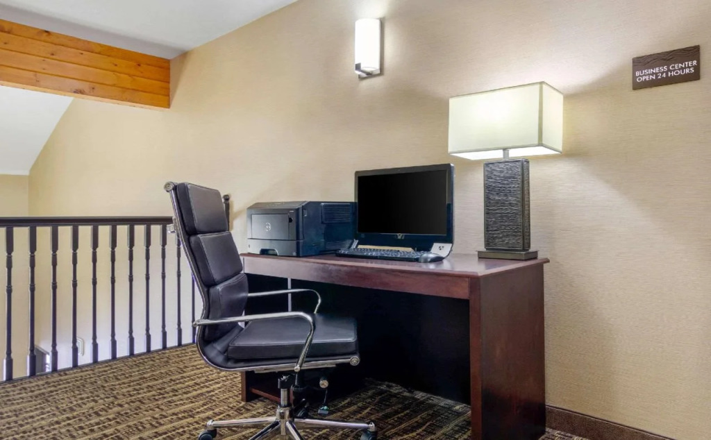 Comfort Inn & Suites Greeley