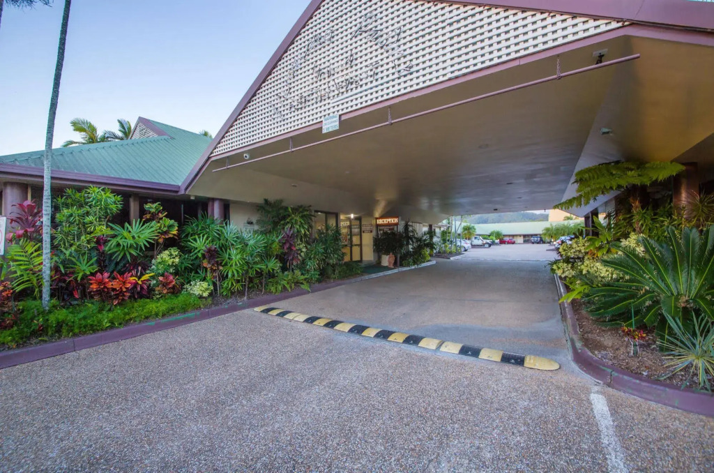 Glenmore Palms Motel