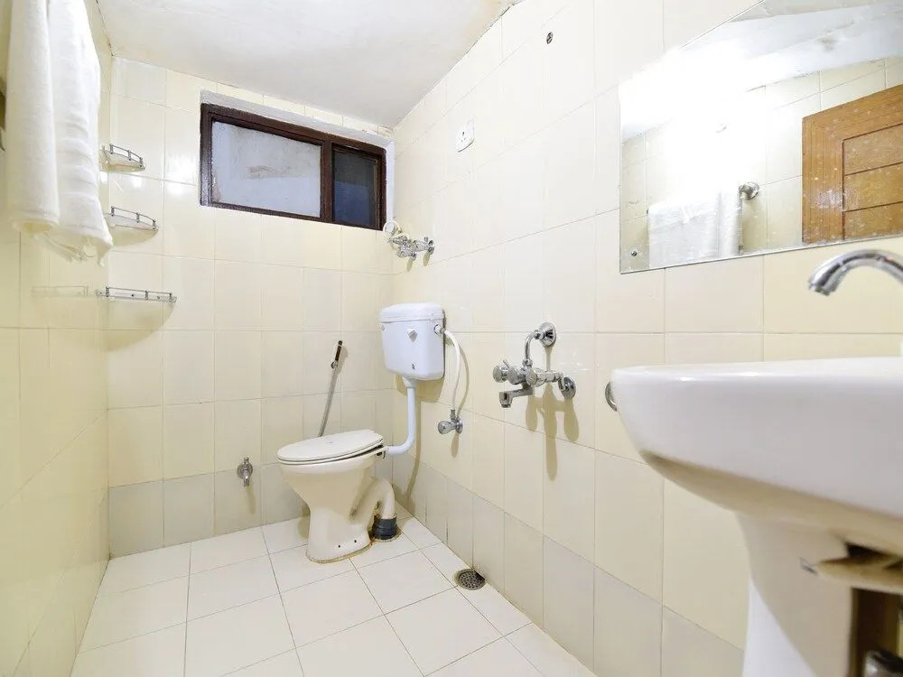OYO 13186 Hotel Royal View
