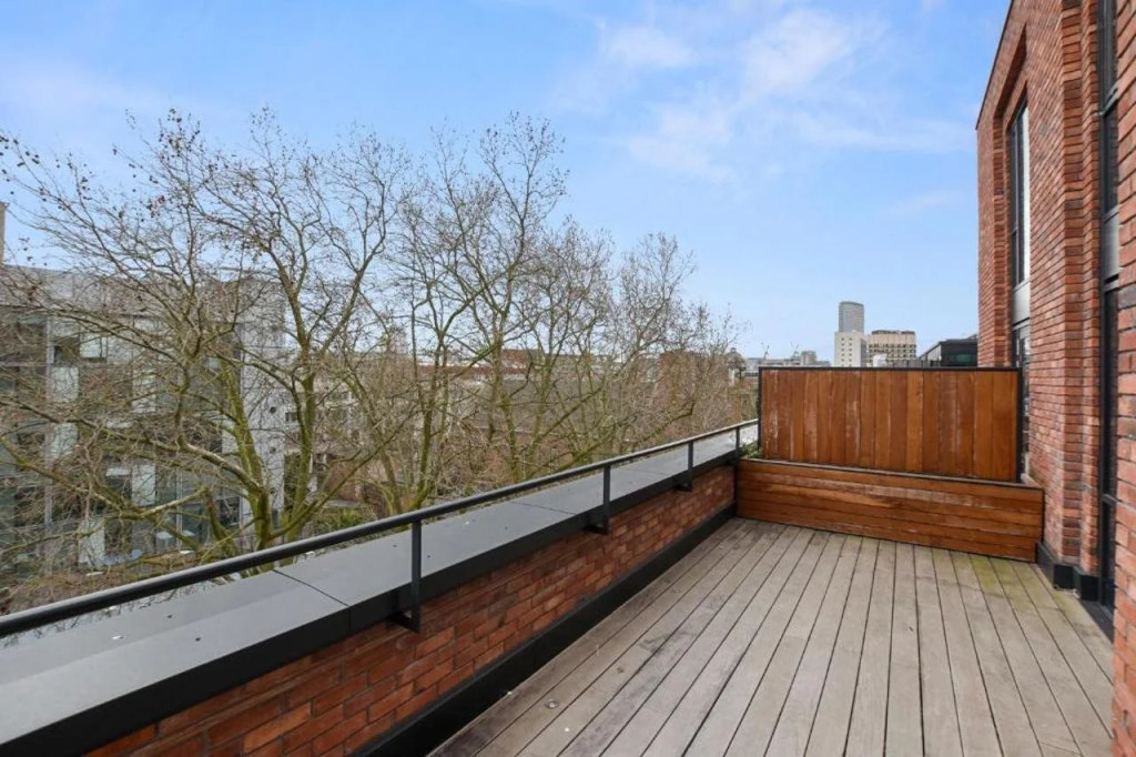Whitfield Street Residences by Aeria Apartments