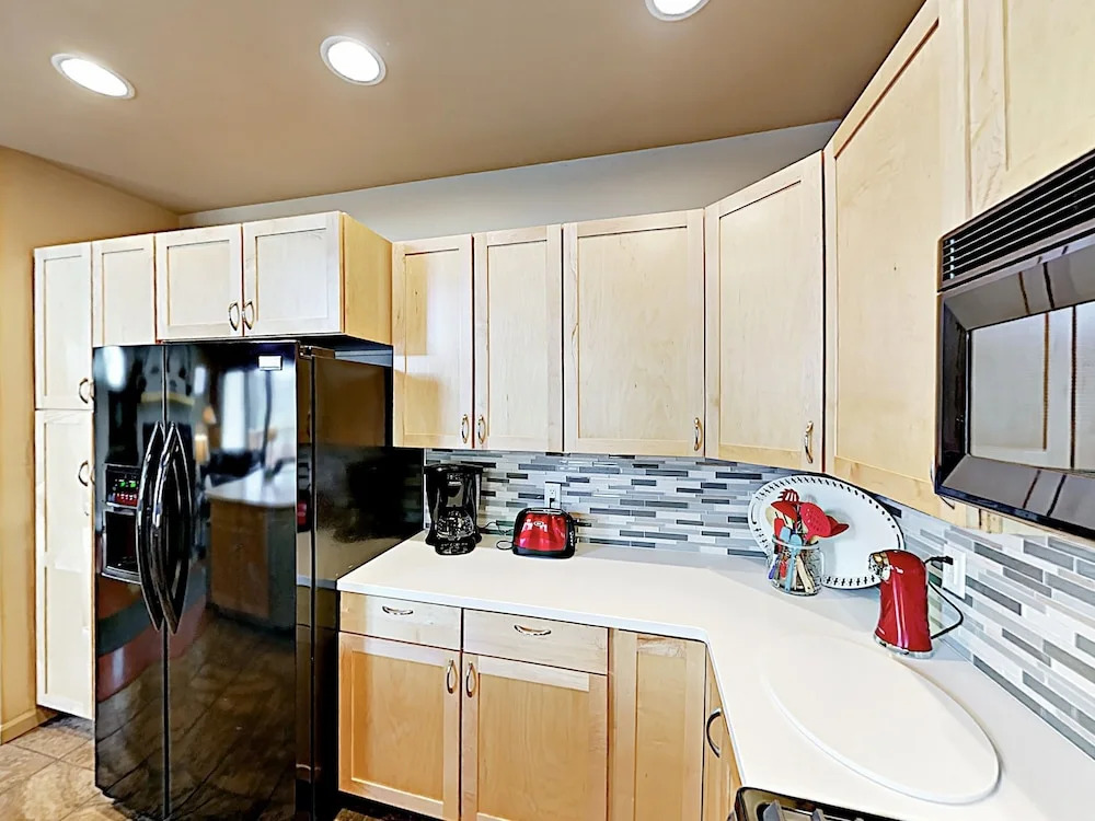 New Listing! Big Mountain-view Gem In Wildernest 3 Bedroom Townhouse