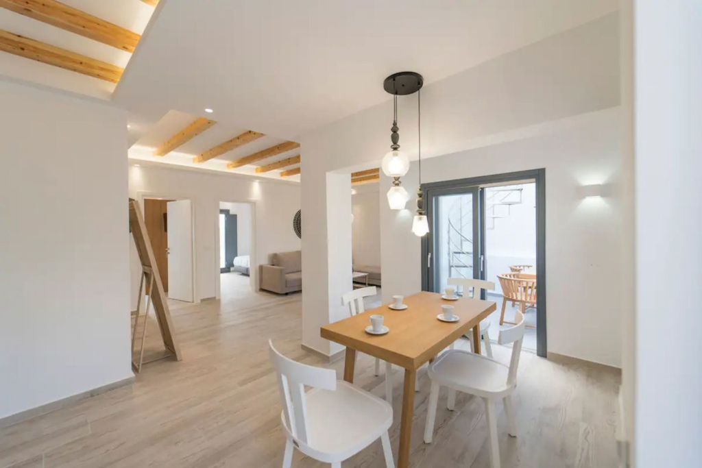 Nostos Apartments