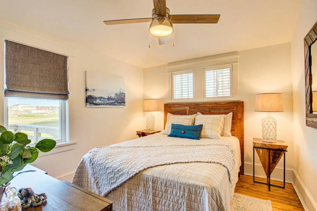 4115 - Coastal Cottage