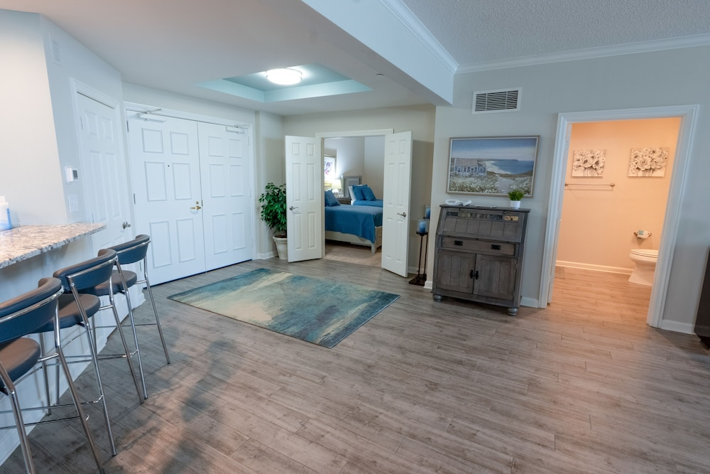 705 Margate, 3 bedroom ocean front condo 3 Condo