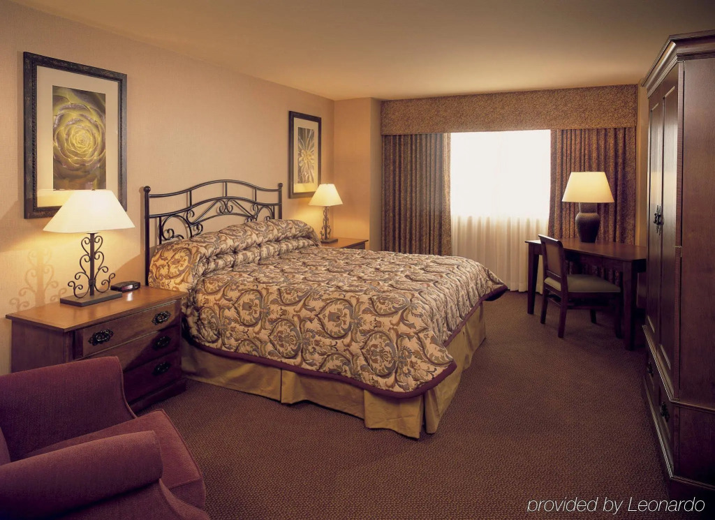 Santa Fe Station Hotel & Casino