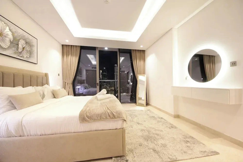 1 BR Burj Khalifa View Sterling East