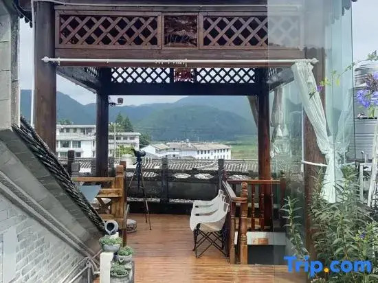 Tengchong Heshun Home Inn