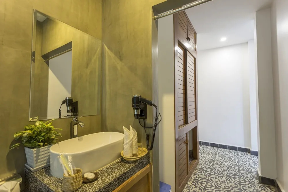 Savoie Angkor Boutique