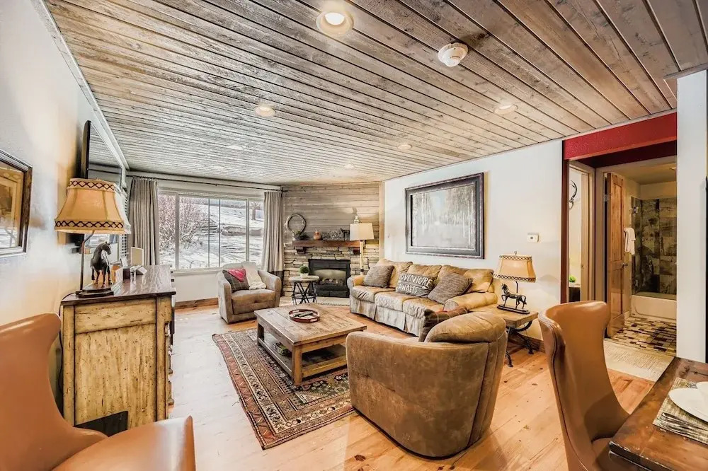 51 Snowflower 2 Bedroom Condo by RedAwning