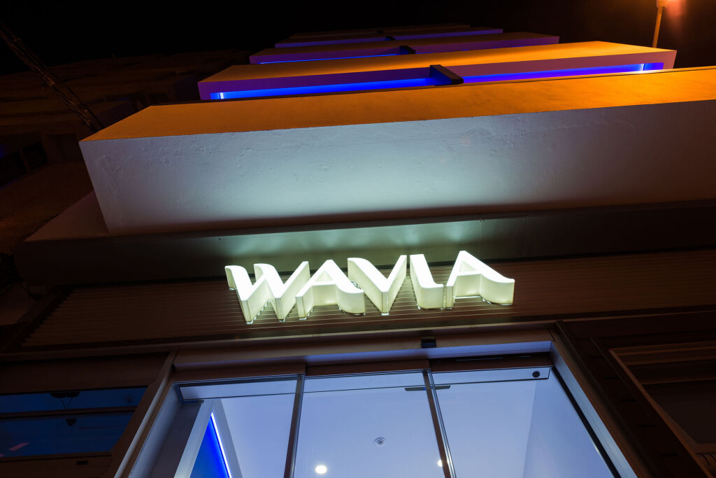 Wavia Hotel