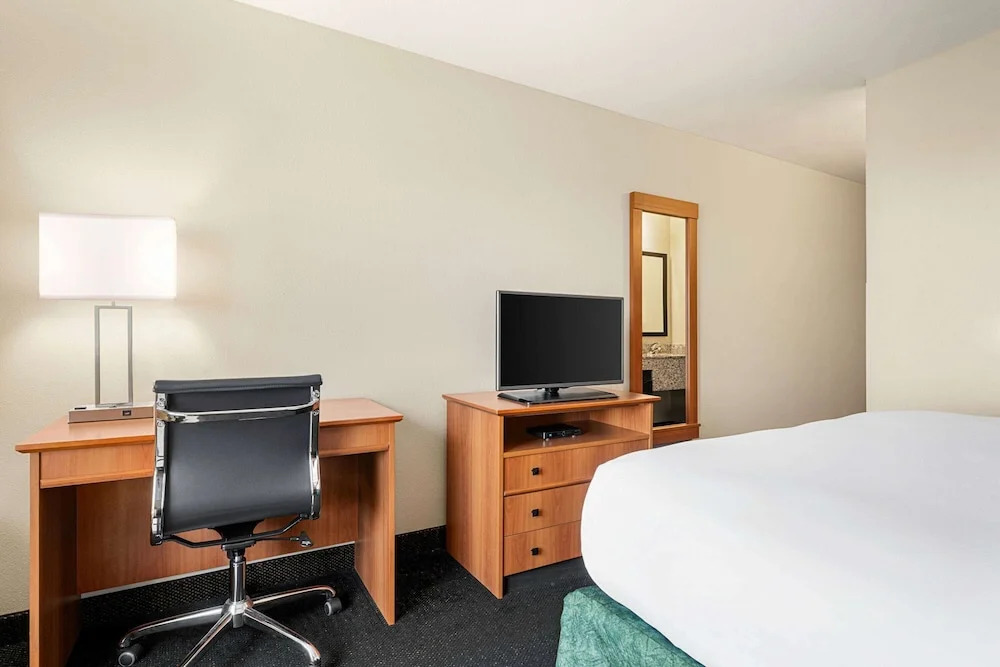 Oak Tree Inn Fremont