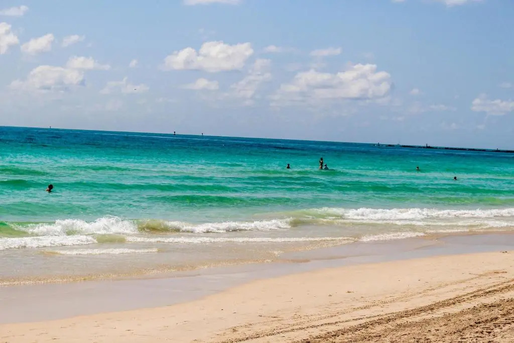 713 Miami Beach Apartments