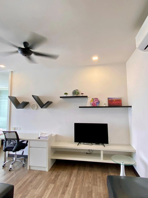 NEW Landmark Residence 2, Studio for 2 pax, High floor, Nice View, Free Parking, Budget Stay