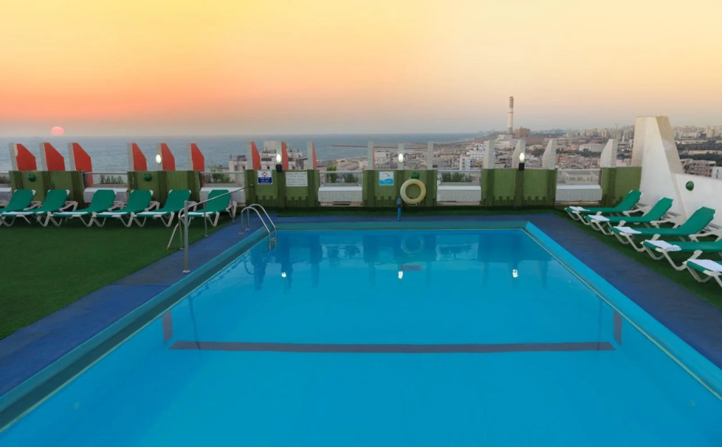 Grand Beach Hotel