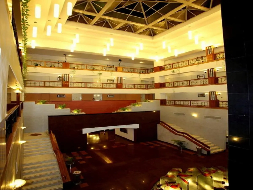 Hotel Paras