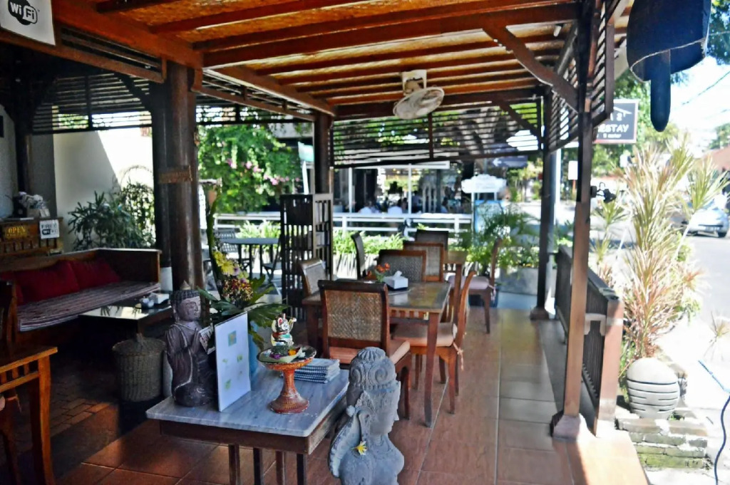 Yulia 2 Homestay Sanur