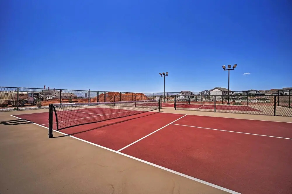 37 Mi to Zion: Family Escape w/ Pool Access!