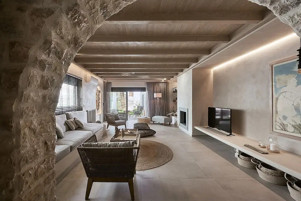 Beachfront Luxurious Villa w Private Heated Pool