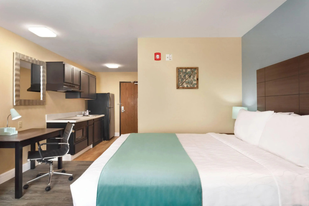 Hawthorn Extended Stay by Wyndham Saint Robert