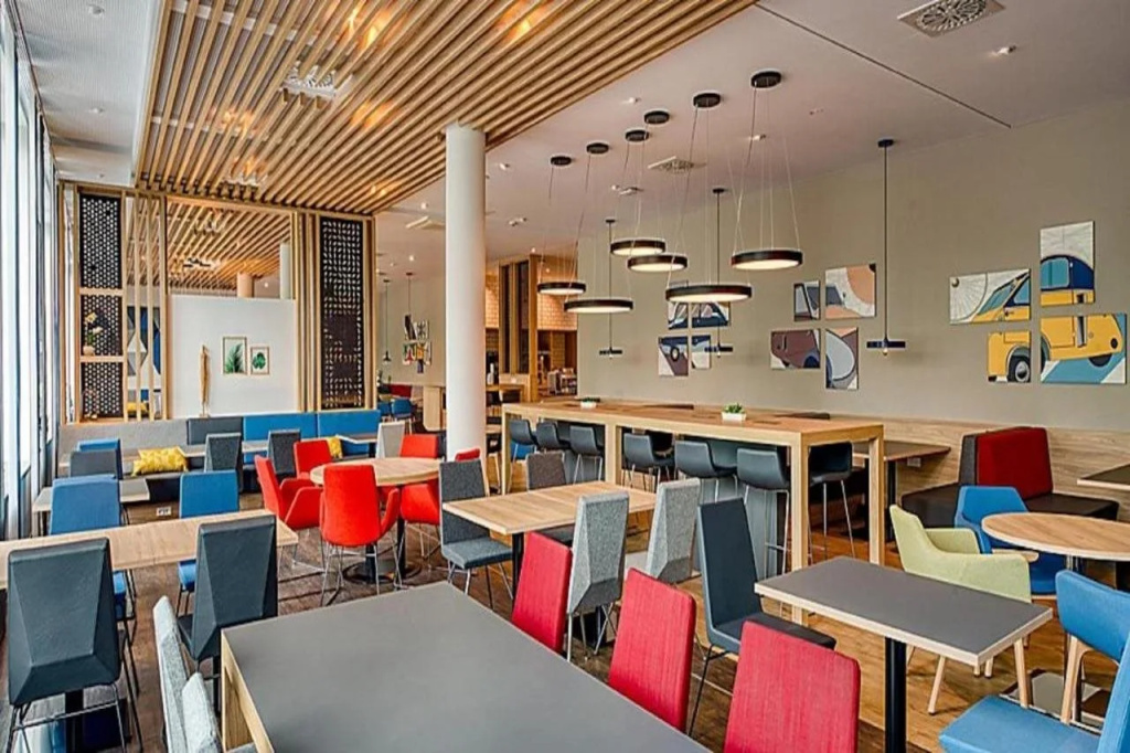 Holiday Inn Express Cambridge West - Cambourne by IHG