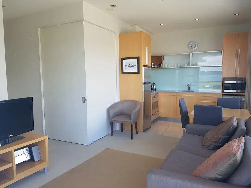 Waimahana Apartment 13