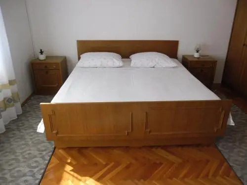 Rooms and Apartments Kurtović